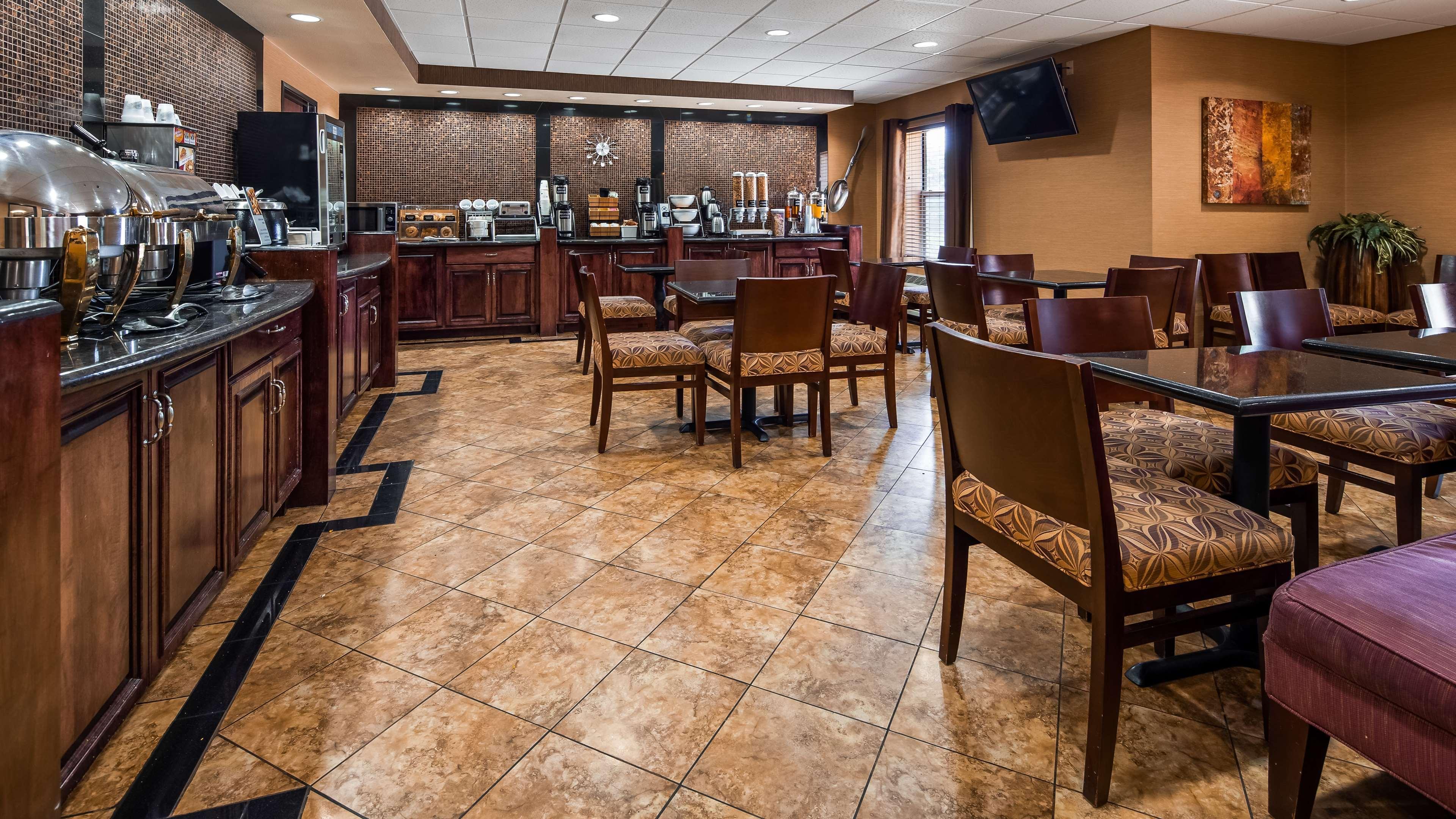 סאלינה Best Western Plus Midwest Inn & Suites מראה חיצוני תמונה