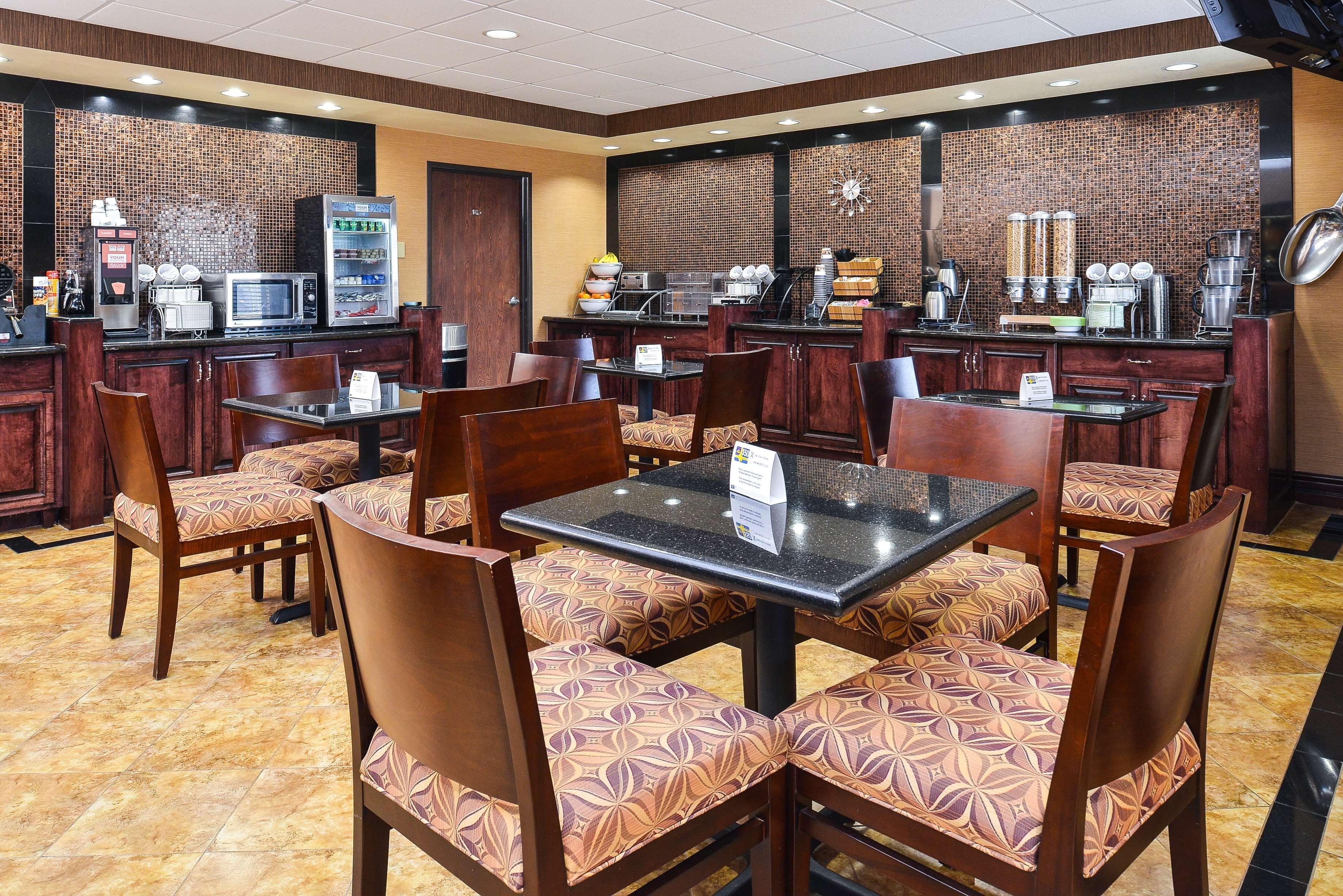 סאלינה Best Western Plus Midwest Inn & Suites מראה חיצוני תמונה