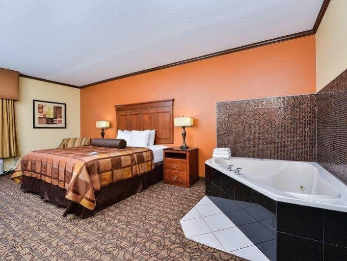 סאלינה Best Western Plus Midwest Inn & Suites מראה חיצוני תמונה